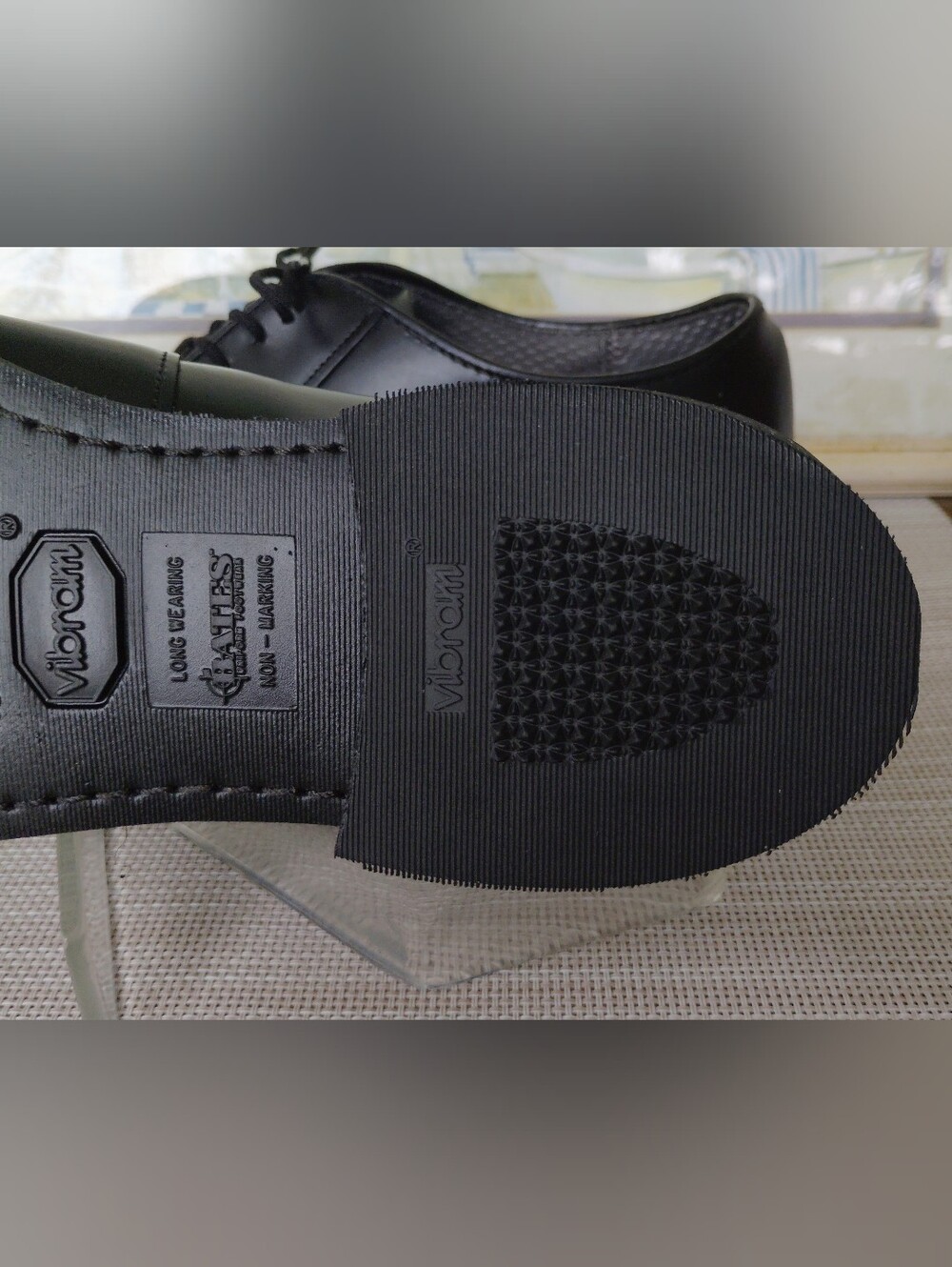 Women's Bates "Uniform Oxford" Black Polished Leather Shoes. Wide. Size 10.5W. - Picture 9 of 10